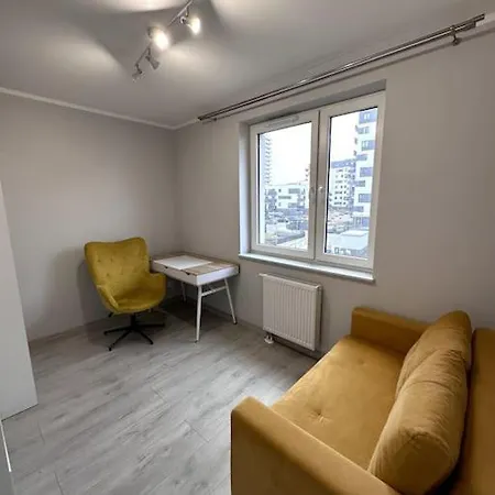 Center - Rychtalska Street Apartment *